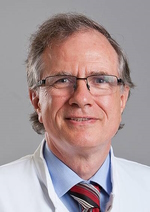 Portraitfoto von Prof. Dr. Falk Ochsendorf